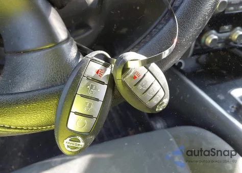 2017 Nissan Pathfinder Platinum z USA, uszkodzony, nr VIN 005N1DR2MN0HC6746